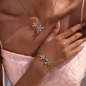 Fashion 18K gold plated jewelry set with blue and white daisy floral pendant necklaces