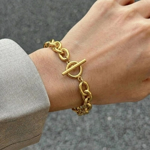 Bracelet À Gros Maillons Ovales Pour Femmes Plaqué Or 18K Acier Inoxydable 304 Imperméable Hypoallergénique Fermoir T