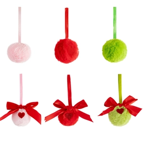 Six boules de Noël en peluche avec nœuds rouges en rose, rouge et vert pour déco