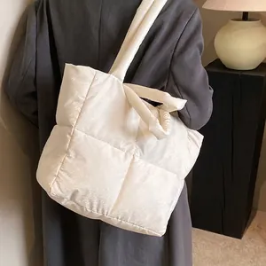 Borsa Tote Puffer da Donna Grande Capacità Trapuntata in Poliestere Lucido Borsa a Spalla per Pendolarismo Elegante Borsa Invernale