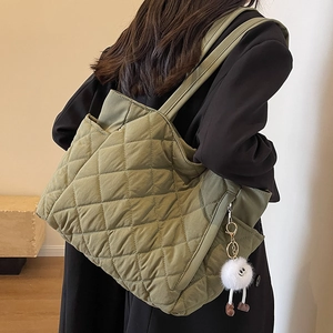Olive green quilted nylon tote bag with large capacity and quilted rhombus pattern
