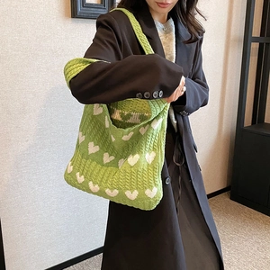 Sac fourre-tout en tricot vert avec motif cœur blanc pour mode féminine