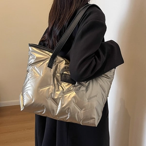 Women Metallic Quilted Puffy Tote Bag Large Capacity Synthetic Leather Shoulder Bag Fashion Casual Commuting Shopper Bag