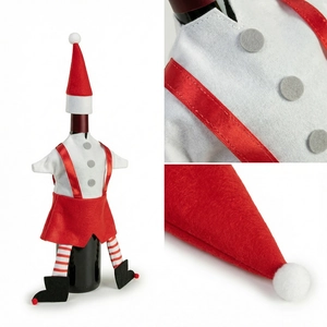 Kerst sneeuwpop wijnfleshoes met rode hoed en decoratieve gestreepte benen