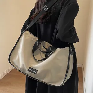 Large Capacity Nylon Travel Bag For Women Fashion Solid Color Gym Tote Shoulder Crossbody Bag With Wet Dry Separation