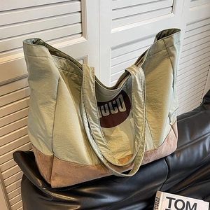 Grand sac cabas en toile bicolore vert et marron avec poignées doubles robustes