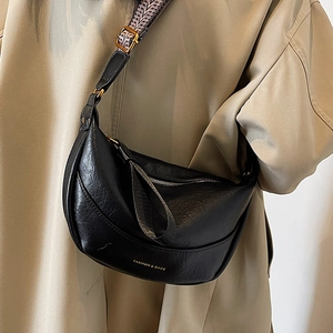 Sac à bandoulière lune noir rétro avec sangle géométrique tissée et détails dorés