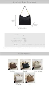Détail du sac bandoulière en cuir PU avec chaîne dorée et logo triangle en métal