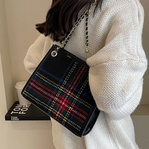 Borsa a tracolla da donna in lana a quadri con catena dorata per l'autunno inverno