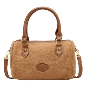 Sac polochon en fausse fourrure marron pour femme avec anses cuir et bandoulière amovible