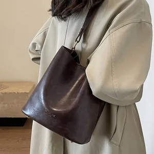Women Retro Large Capacity PU Leather Bucket Bag New York Letter Print Shoulder Handbag Fashion Commuter Daily Bag