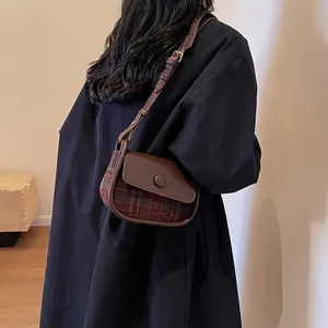 Vintage Plaid Saddle Crossbody Bag Women PU Leather Woolen Fabric Contrast Splicing Shoulder Bag Niche Design Messenger Bag
