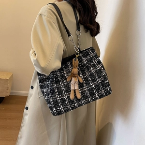 Women Large Capacity Tweed Tote Bag Vintage Plaid Handbag With Rabbit Pendant Chain Strap Fashion Commuter Shoulder Bag