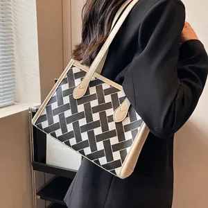 Women Large Capacity Tote Bag Chic Geometric Weave PU Leather Shoulder Bag Commuter Office Shopping Handbag Modern Minimalist
