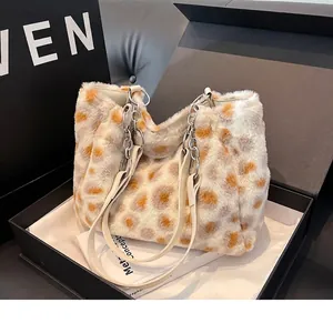 Damen Kunstfell Leopardenmuster Tragetasche Große Kapazität Winter Plüsch Schultertasche Mit Metallkette Handtasche