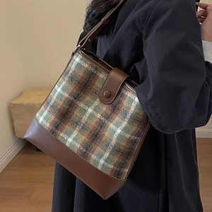 Sac seau rétro à carreaux vert et marron avec bandoulière en cuir pour femme