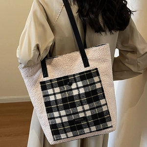 Winter fluffy faux shearling tote bag with checkered pocket for women commuting