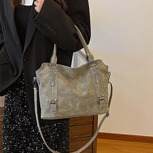 Grand sac cabas vert sauge vintage en cuir mat avec bandoulière amovible