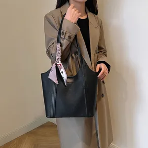 Women Large Capacity Maillard Style Tote Bag Lychee Grain PU Leather Shoulder Bag With Silk Scarf Retro Commuter Handbag