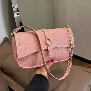 Borsa Sottobraccio da Donna in Pelle PU Grana Litchi Piccola Borsa Quadrata Minimalista Con Fibbia in Metallo Dorato Tracolla Retrò