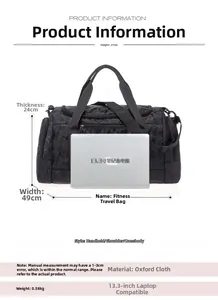 Comparaison de taille du sac de voyage camouflage avec un ordinateur portable de 13,3 pouces
