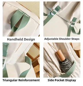 Detalle de mochila crema con asa, bolsillo lateral para paraguas y correas ajustables