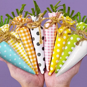 Assorted Easter Fabric Carrots Decorations Handmade Plaid Polka Dot Cloth Carrot Hanging Ornaments Festive Party Home Decor Props