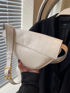Women's Casual PU Leather Pleated Crossbody Bag Minimalist Half Moon Dumpling Bag Solid Color Fashion Shoulder Bag Handbag