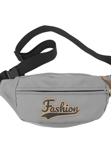 Sac bandoulière en toile grise pour hommes et femmes avec sangle réglable et patch mode
