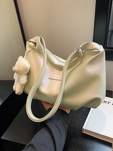 Women Crossbody Shoulder Bag PU Leather Large Capacity Urban Minimalist Pleated Design Zipper Closure With Plush Bear Pendant