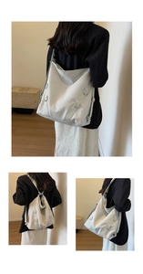 Detail der verstellbaren Riemen an einer Canvas-Tasche mit Rucksack- und Schulterfunktion