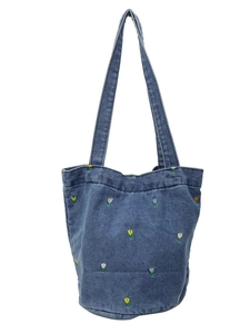 Blaue Denim Beuteltasche mit bunter Blumenstickerei und langen Schultergurten