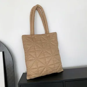 Women PU Leather Quilted Shoulder Bag Large Capacity Triangular Geometric Pattern Padded Puffer Underarm Bag Casual Fashion Minimalist Tote Bag