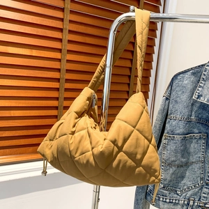 Große Gesteppte Baumwolle Schultertasche Für Damen Rautenmuster Hobo Tasche Mit Kordelzug Detail Einfarbige Mode Tote Bag Täglicher Street Handtasche