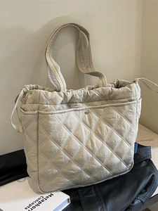 Sac Fourre-tout Matelassé Grande Capacité pour Femmes Nylon Léger à Losanges Sac à Épaule pour Travail École Quotidien Main