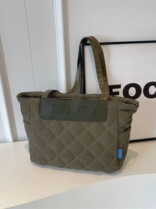 Large capacity army green quilted shoulder bag with diamond stitch and minimalist style