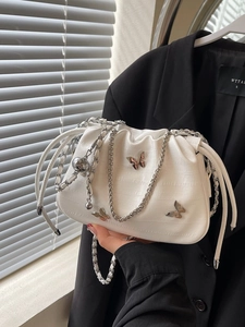 Sac Seau Plissé Nuage Pour Femme Avec Chaîne En Métal Papillon Argent Sac À Bandoulière Cordon Pochette De Mode