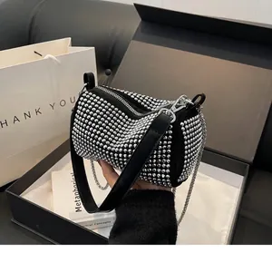 Women Shiny Rhinestone Pillow Bag Fashion Crystal Crossbody Bag With Metal Chain Leather Shoulder Strap Party Small Handbag