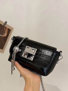 Chic black crocodile texture small square crossbody bag with silver chain and geometric buckle
