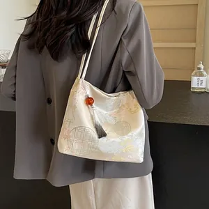 New Chinese Style Jacquard Tote Bag For Women Embroidered Satin Landscape Flower Shoulder Bag Daily Commuter Large Handbag