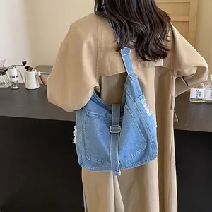 Vintage Large Capacity Denim Shoulder Bag For Women Retro Distressed Washed Crossbody Bag Streetwear School Multi-Pocket Tote Bag