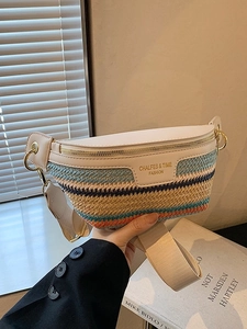 Mode Gewebte Stroh Kontrastfarbe Brusttasche Für Damen PU Leder Nähen Gestreifte Umhängetasche Gürteltasche Lässige Urlaubstasche