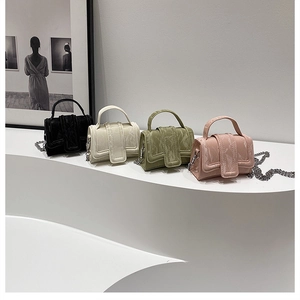 Miniature leather square bags in four colors with marble texture and metal chains