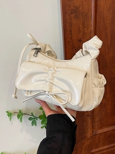 Borsa sottobraccio bianco crema stile francese con fiocco a pieghe lucido
