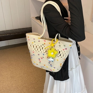 Grand sac cabas tressé avec pois colorés et pendentif tournesol pour l'été et la plage