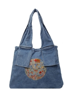 Sac fourre-tout tendance en jean bleu avec broderie circulaire raffinée pour femmes