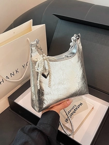 Women Metallic Pleated Shoulder Bag With Artificial Pearl Bow Heart Pendant Urban Minimalist Hobo PU Leather Bucket Bag For Daily Party