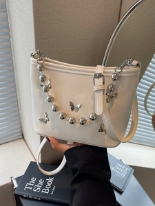 Women Fashion Crinkled PU Leather Shoulder Bag With Metal Butterfly Decor Bead Chain Small Crossbody Bucket Bag Daily Purse