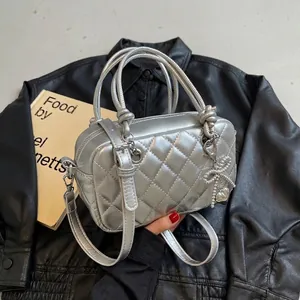 Women's Quilted Rhombus Small Square Bag Fashion PU Leather Shoulder Crossbody Bag With Bow Heart Charm Trendy Handbag