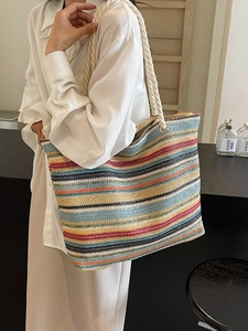 Sac fourre-tout bohème en paille à rayures de grande capacité avec anses en corde pour la plage